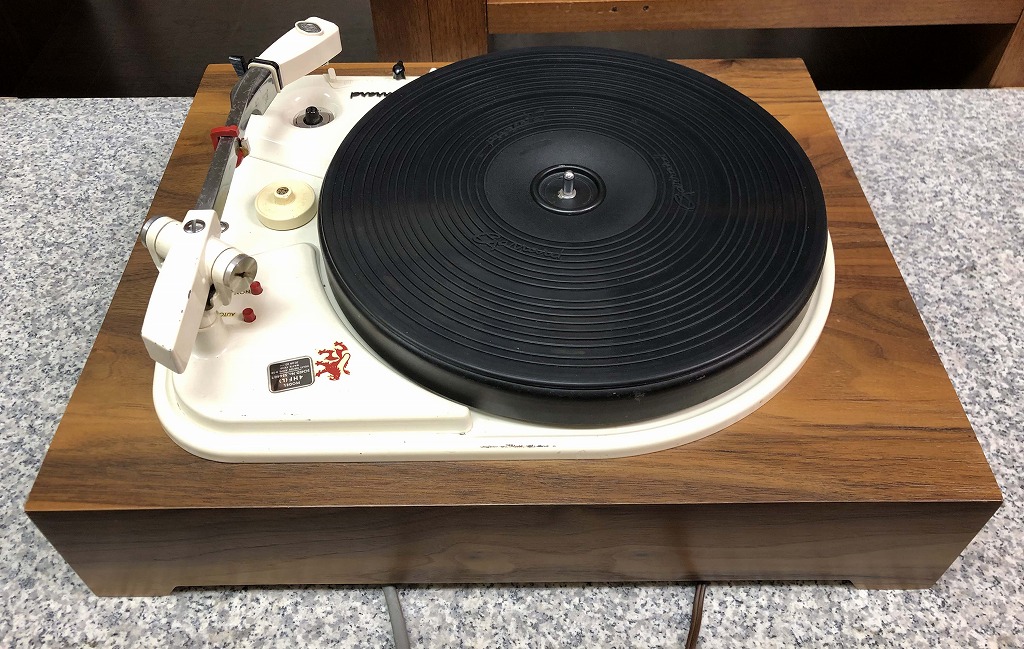 garrard ガラード 4HF(L) 50Hz ウッドキャビネッツト入りレコードプレーヤーシステム 販売終了いたしました。 ありがとうございました。